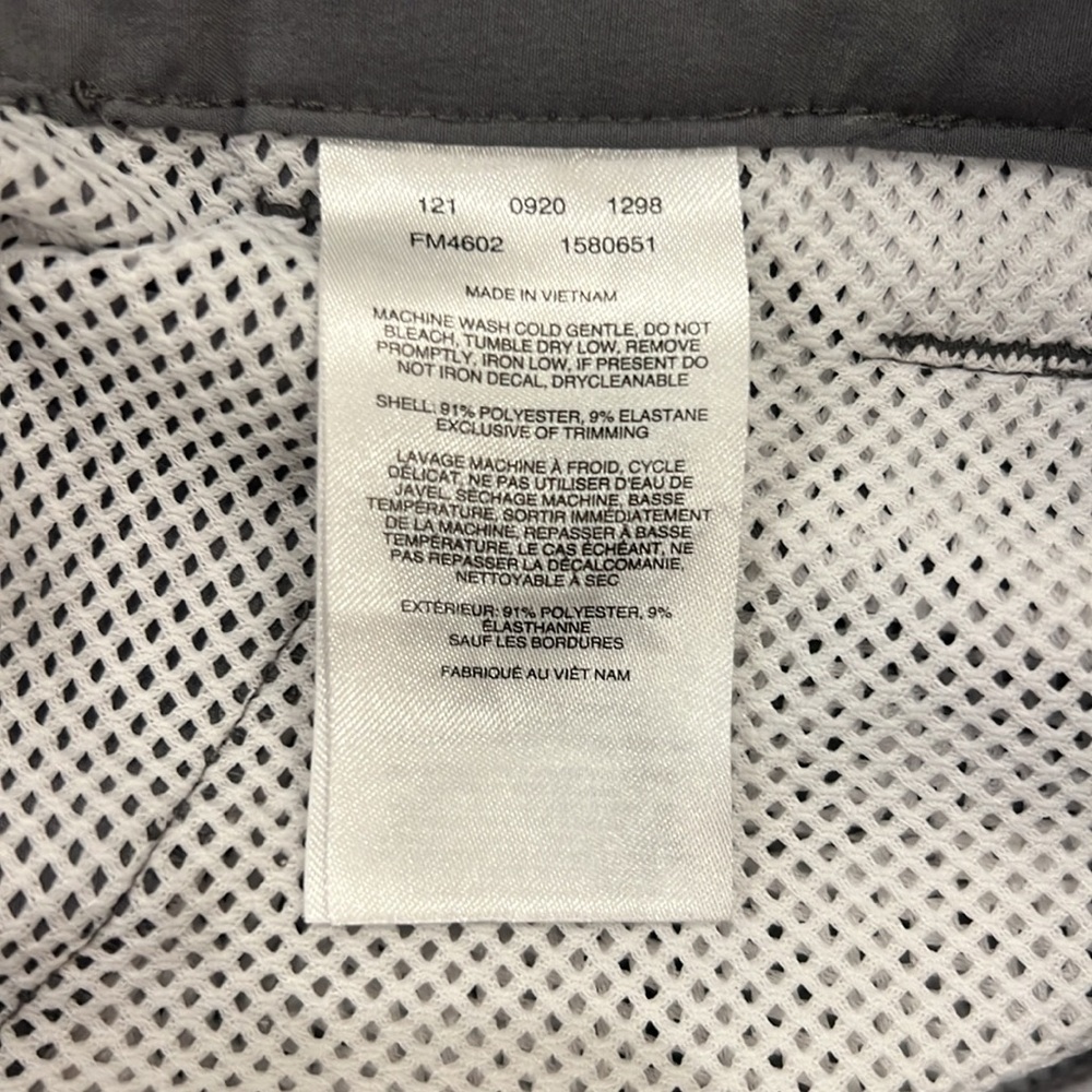 Columbia men’s grey shorts. Size 38. Like new! - Picture 5 of 5